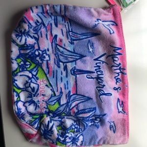 Lilly Pulitzer Destination pouch NWT